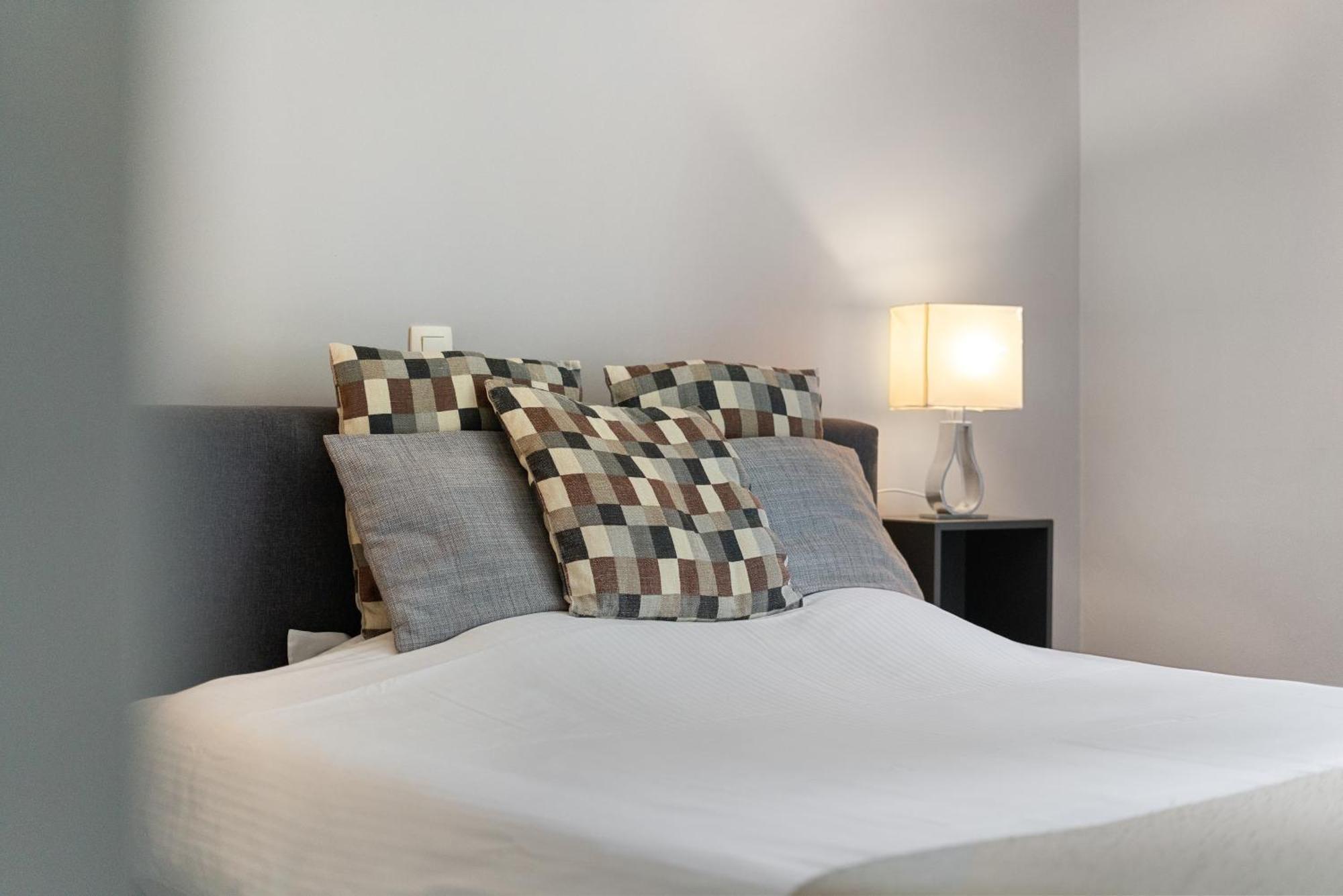 Spacious Guest Near Historic Market - 5 Min Walk Affittacamere *